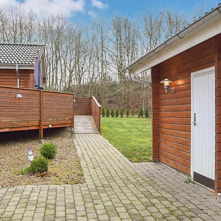 3 Bedroom Pet Friendly In *