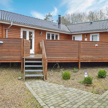 Pet Friendly In With Swimming Pool * Fårvang