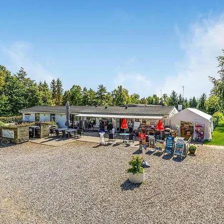 Casa vacanze Pet Friendly In With Swimming Pool Fårvang
